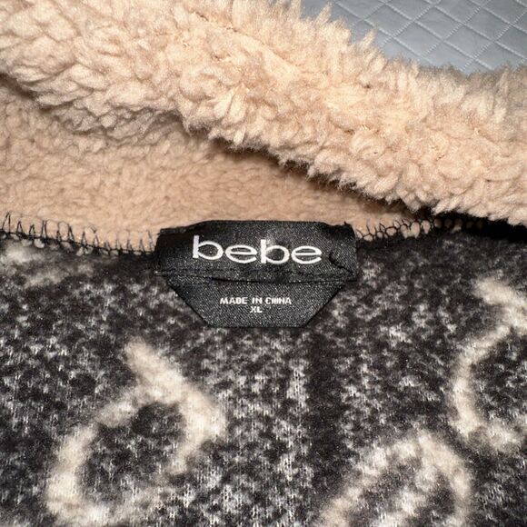 BEBE Brown women sz XL sherpa 1/4 zip sweater sweatshirt‎ top Fuzzy Furry Logo - Picture 3 of 7